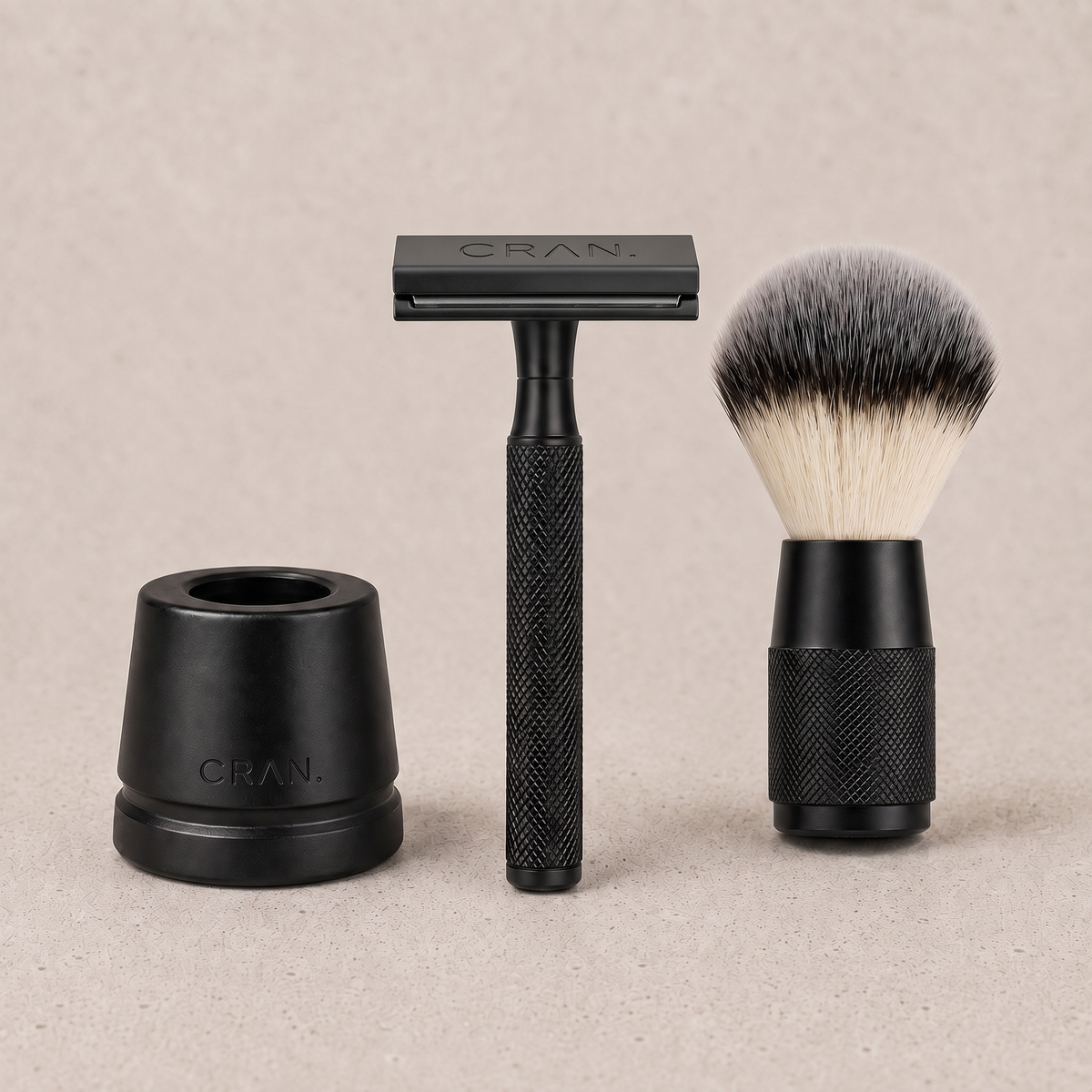 CRAN. Full Set in Matte Black: stand, razor and brush